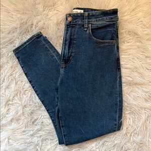 Abercrombie high rise super skinny ankle jeans